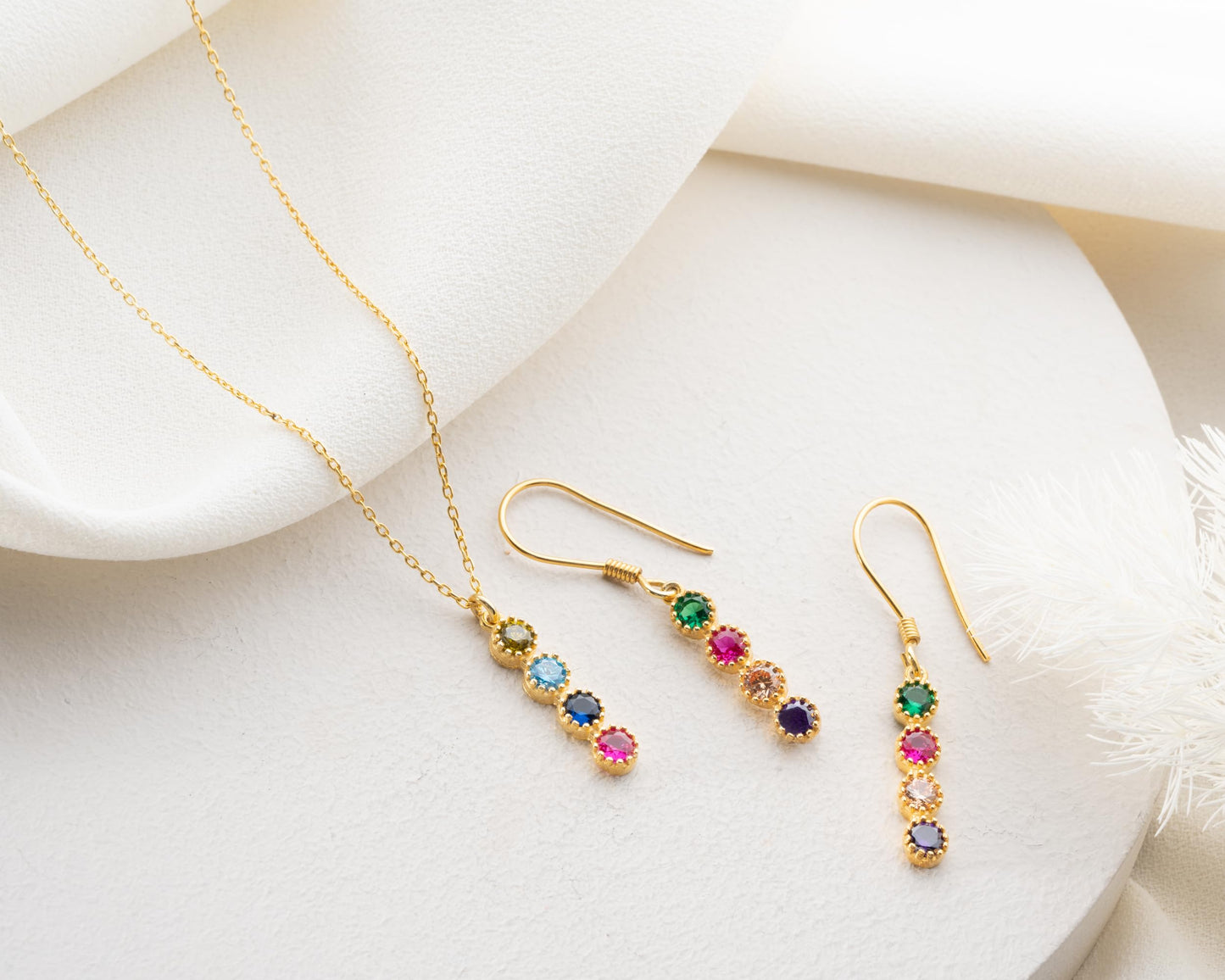 Kadınlar İçin Doğum Taşlı Kişiselleştirilmiş Kolye ve Küpe Seti, 925 Ayar Gümüş