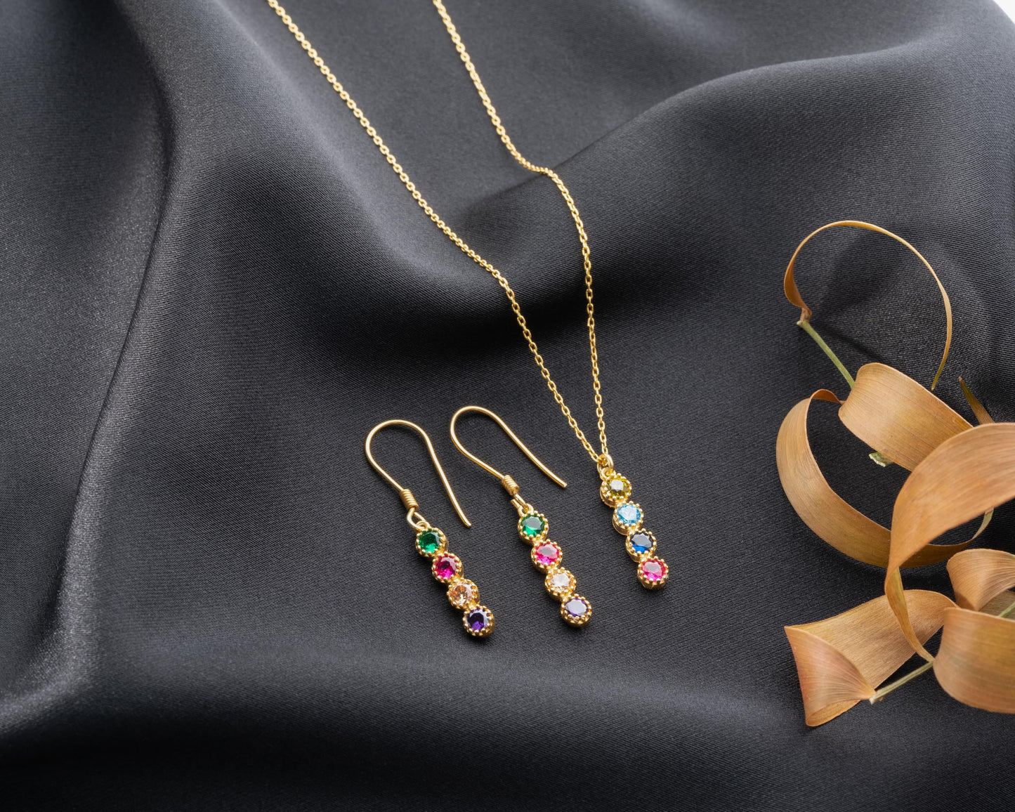 Kadınlar İçin Doğum Taşlı Kişiselleştirilmiş Kolye ve Küpe Seti, 925 Ayar Gümüş